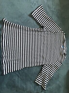 Old Navy Black and White Striped Ribbed Top